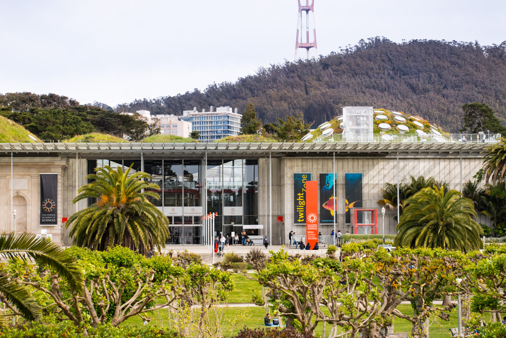 Entrance to the "California Academy of Sciences" in San Francisco’s Golden Gate Park.<br />
